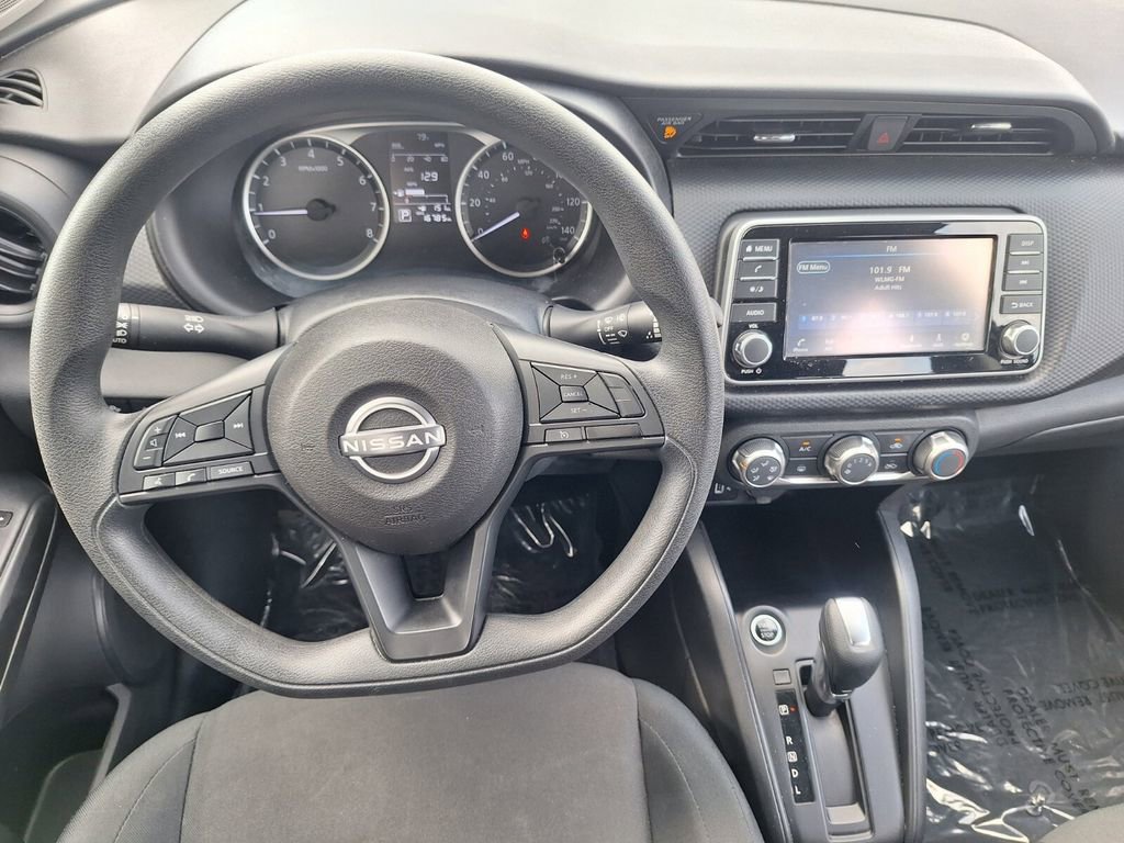 Used 2024 Nissan Kicks S image 21