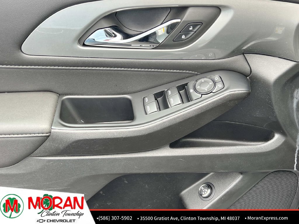 Certified 2023 Chevrolet Traverse LT FWD image 16