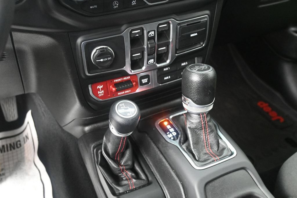 Used 2018 Jeep Wrangler Unlimited Rubicon AWD/4WD image 27