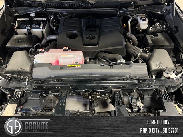 Used 2022 Toyota Tundra SR5 w/ Advanced Technology Package AWD/4WD image 21