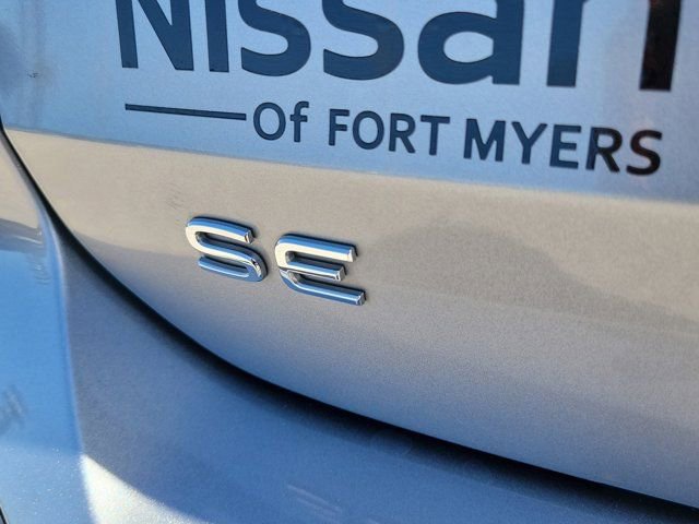 Used 2025 Volkswagen Taos SE FWD image 13