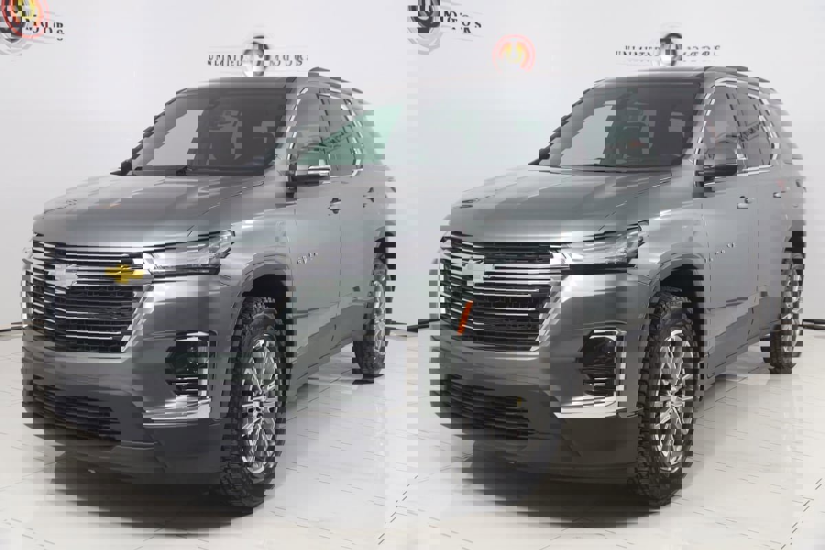 Used 2023 Chevrolet Traverse LT image 5