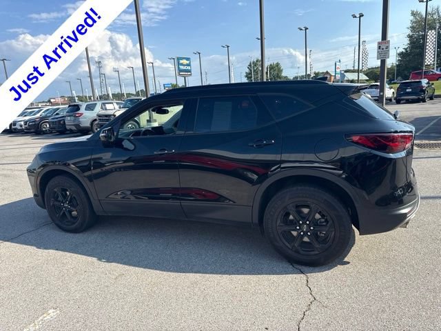 Used 2023 Chevrolet Blazer LT w/ Midnight/Sport Edition FWD image 6