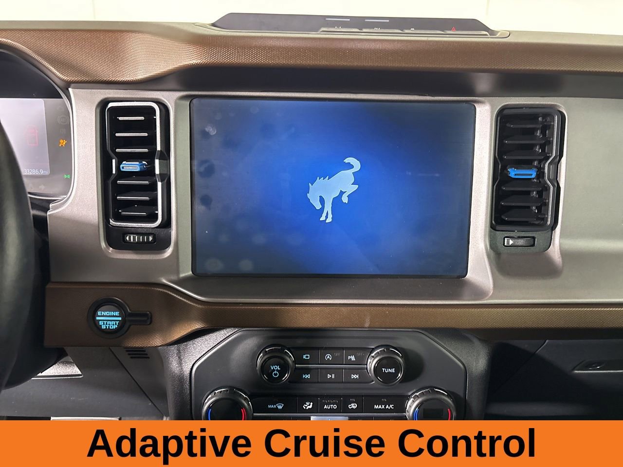 Used 2023 Ford Bronco Outer Banks AWD/4WD image 14