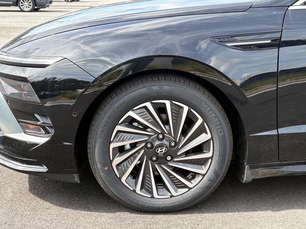 New 2026 Hyundai Sonata Limited FWD image 17