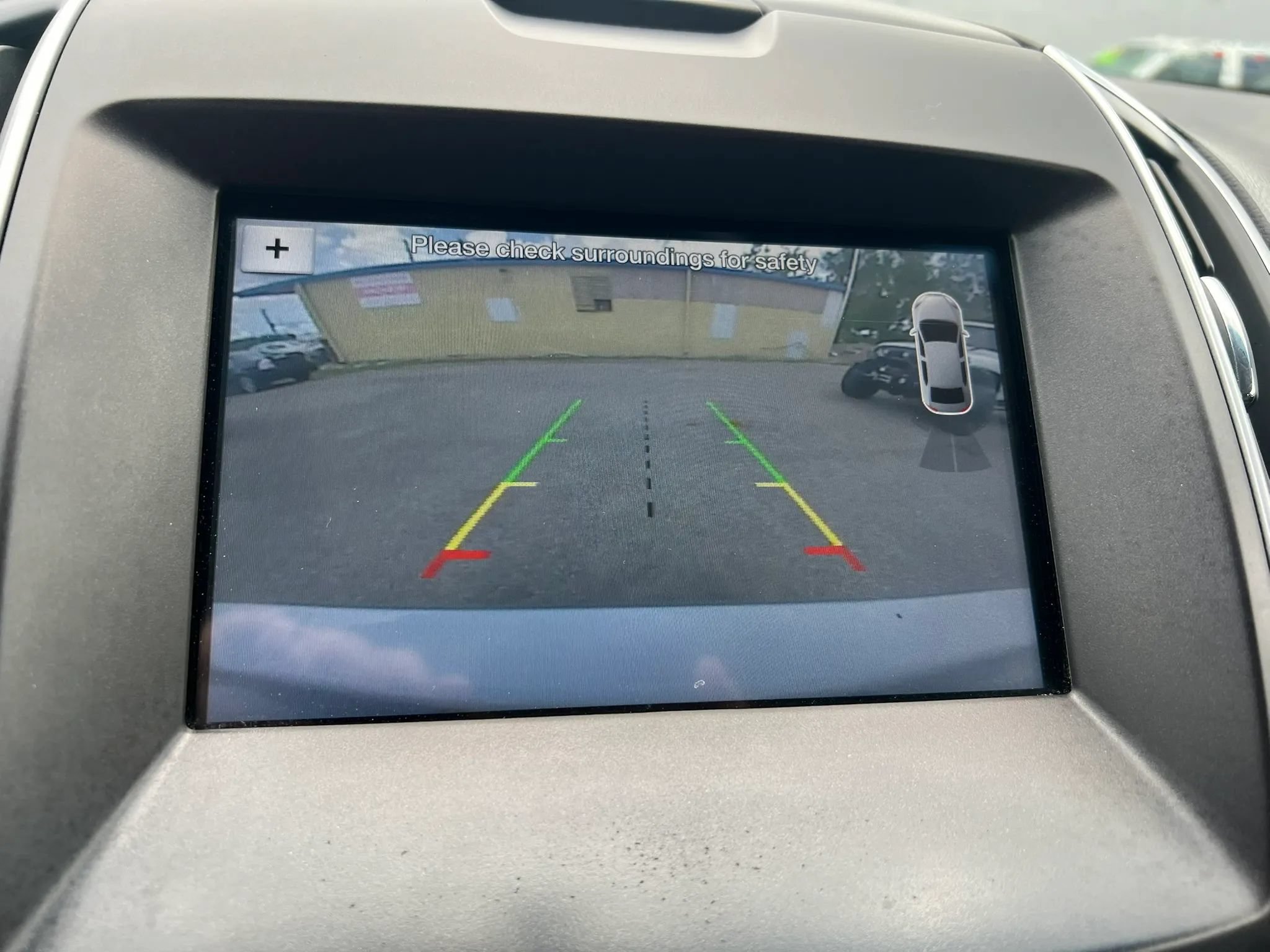 Used 2017 Ford Edge Titanium FWD image 12