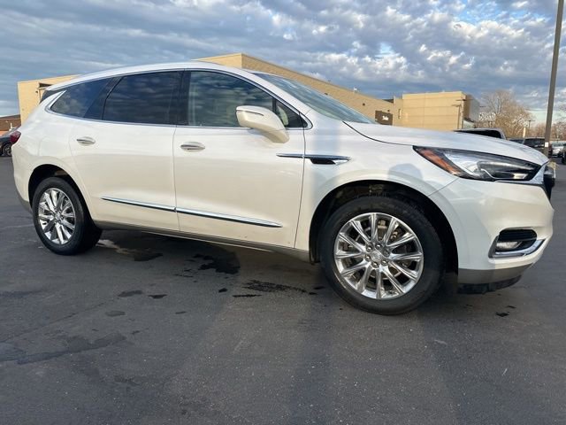 Used 2021 Buick Enclave Essence w/ Sound and Sites Package image 13