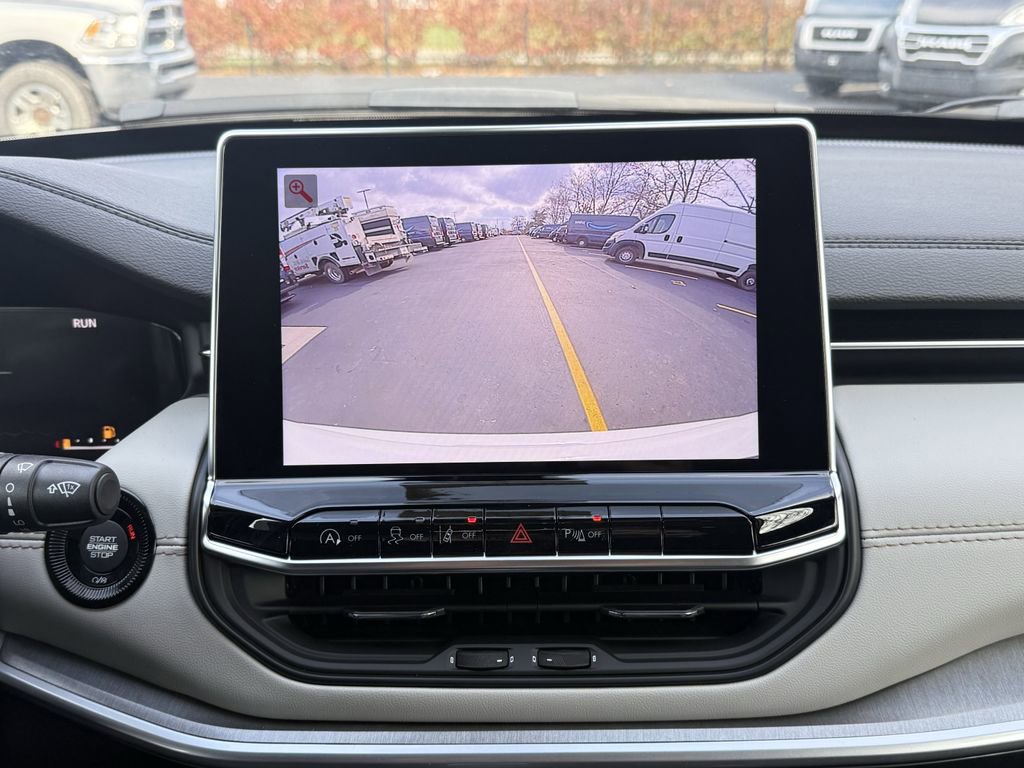 New 2026 Jeep Compass Limited w/ Sun, Sound & Navigation Group image 18