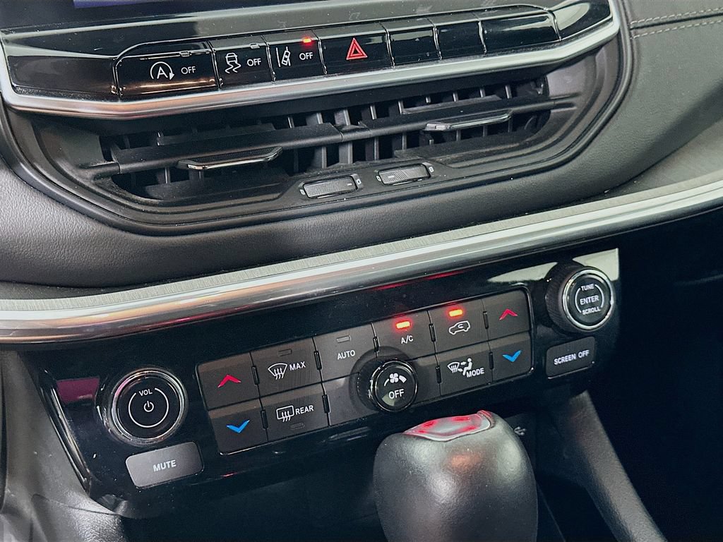 Certified 2023 Jeep Compass Limited AWD/4WD image 25