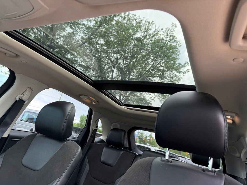 Used 2017 Ford Edge Sport w/ Equipment Group 401A AWD/4WD image 24