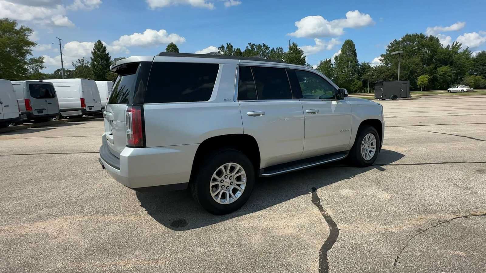 Used 2018 GMC Yukon SLT w/ Open Road Package AWD/4WD image 8