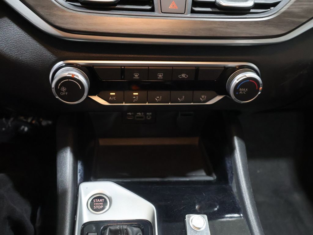 Used 2024 Nissan Altima 2.5 SV AWD/4WD image 27