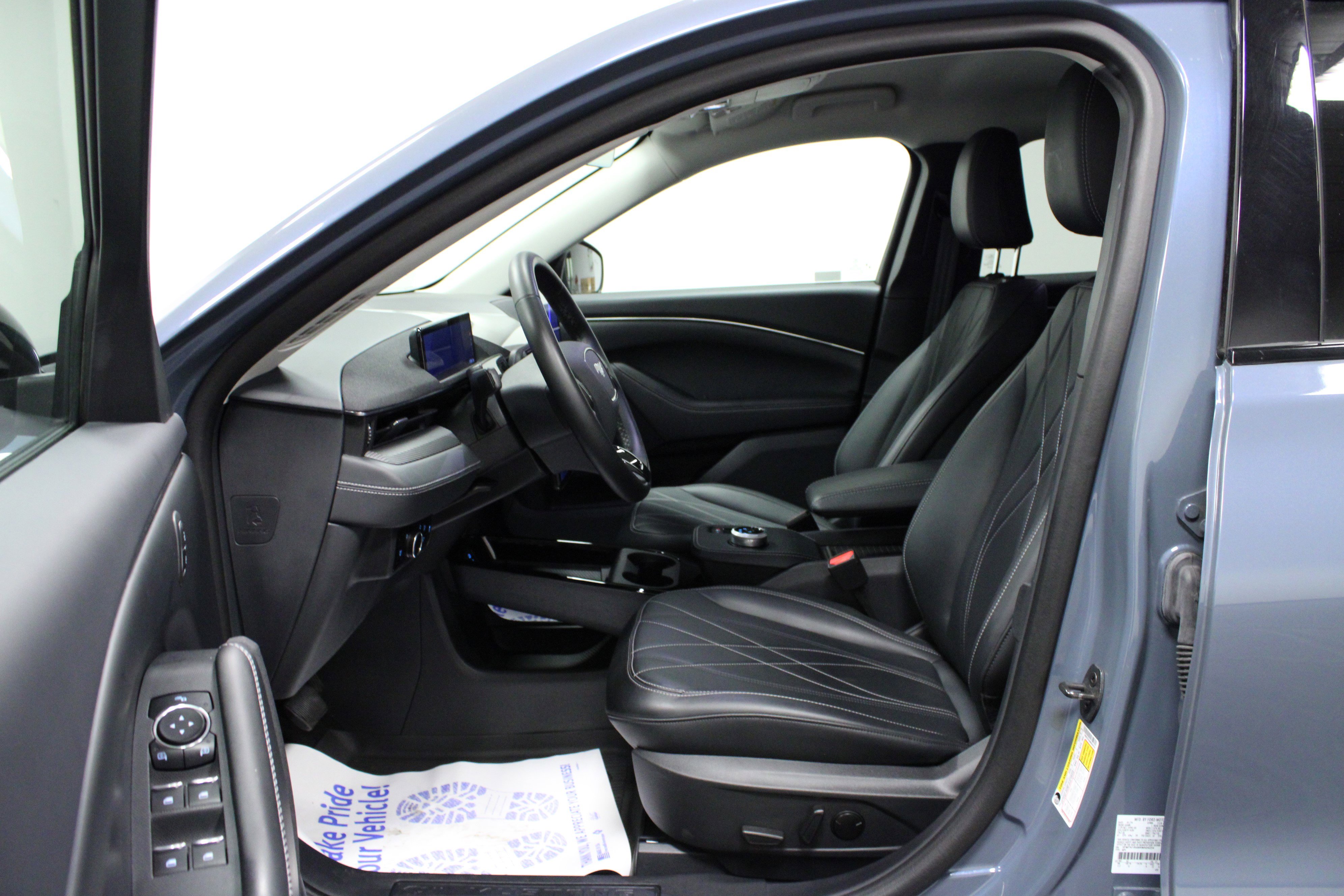 Used 2024 Ford Mustang Mach-E Select image 12