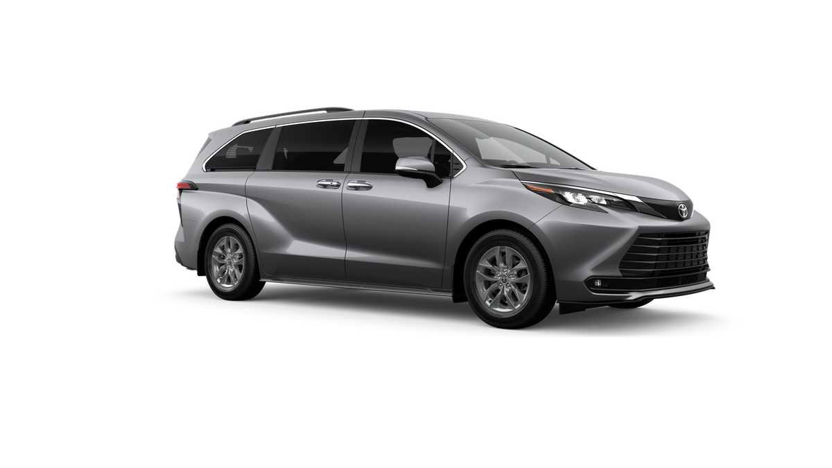New 2026 Toyota Sienna XLE AWD/4WD image 14