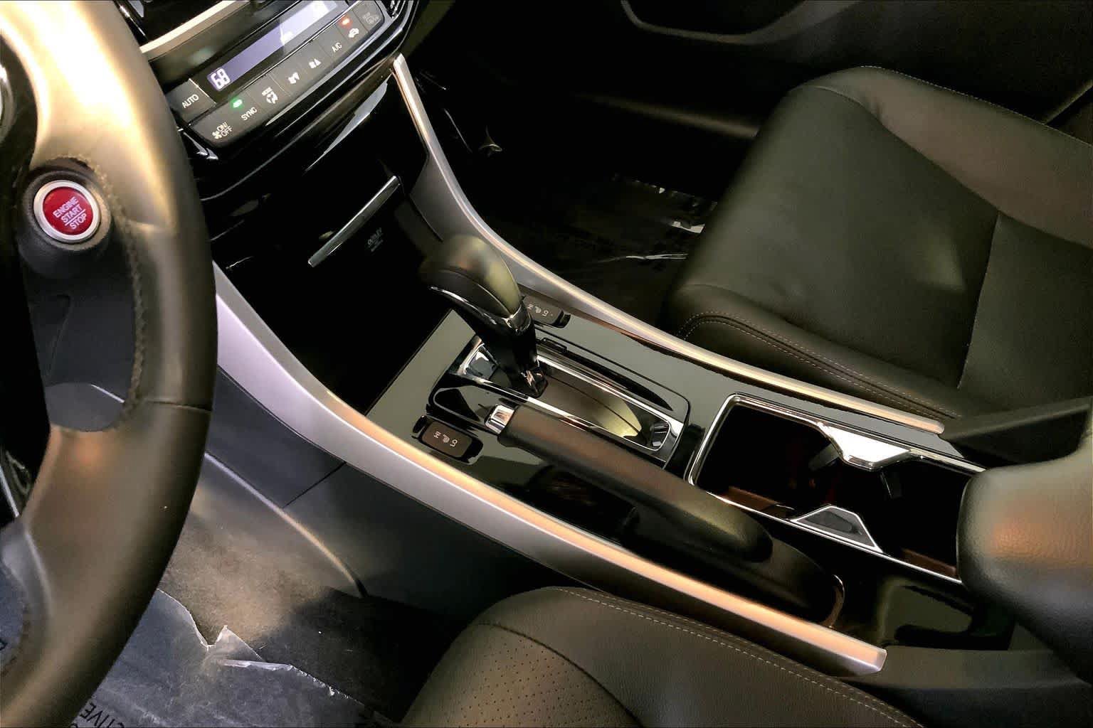 Used 2017 Honda Accord EX-L image 17