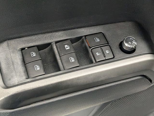 Used 2018 Toyota Tacoma SR5 image 11