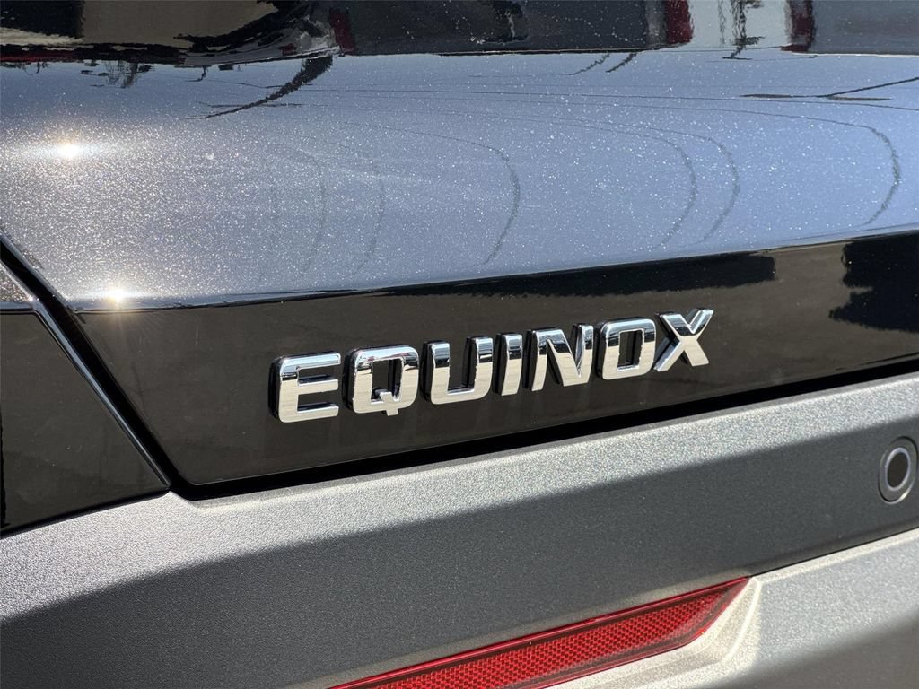 New 2027 Chevrolet Equinox LT w/ LPO, Floor Liner Package FWD image 29