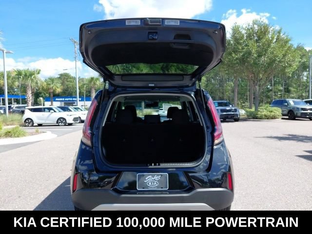 Certified 2025 Kia Soul LX FWD image 23