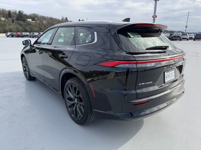 Used 2025 Toyota Crown Signia image 8