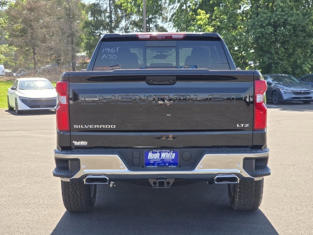 New 2026 Chevrolet Silverado 1500 LTZ w/ LTZ Premium Package AWD/4WD image 16