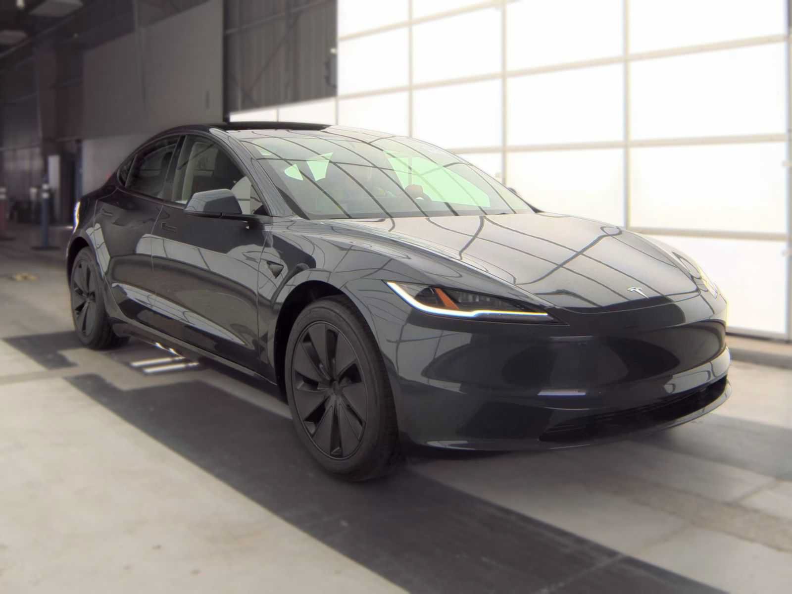 Used 2025 Tesla Model 3 Long Range RWD image 2