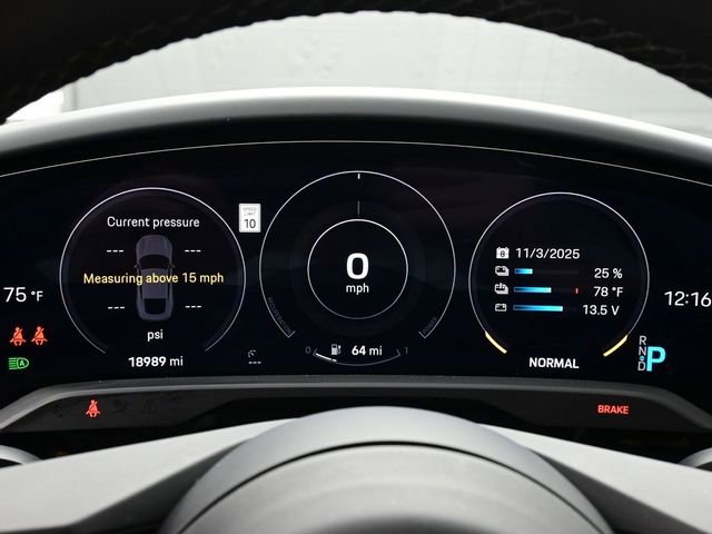 Certified 2022 Porsche Taycan 4S image 9