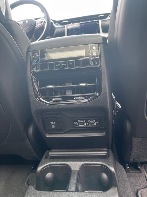 Used 2024 Jeep Grand Cherokee L Overland w/ Luxury Tech Group IV image 23