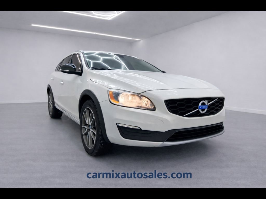 Used 2017 Volvo V60 T5 Cross Country w/ Convenience Package
