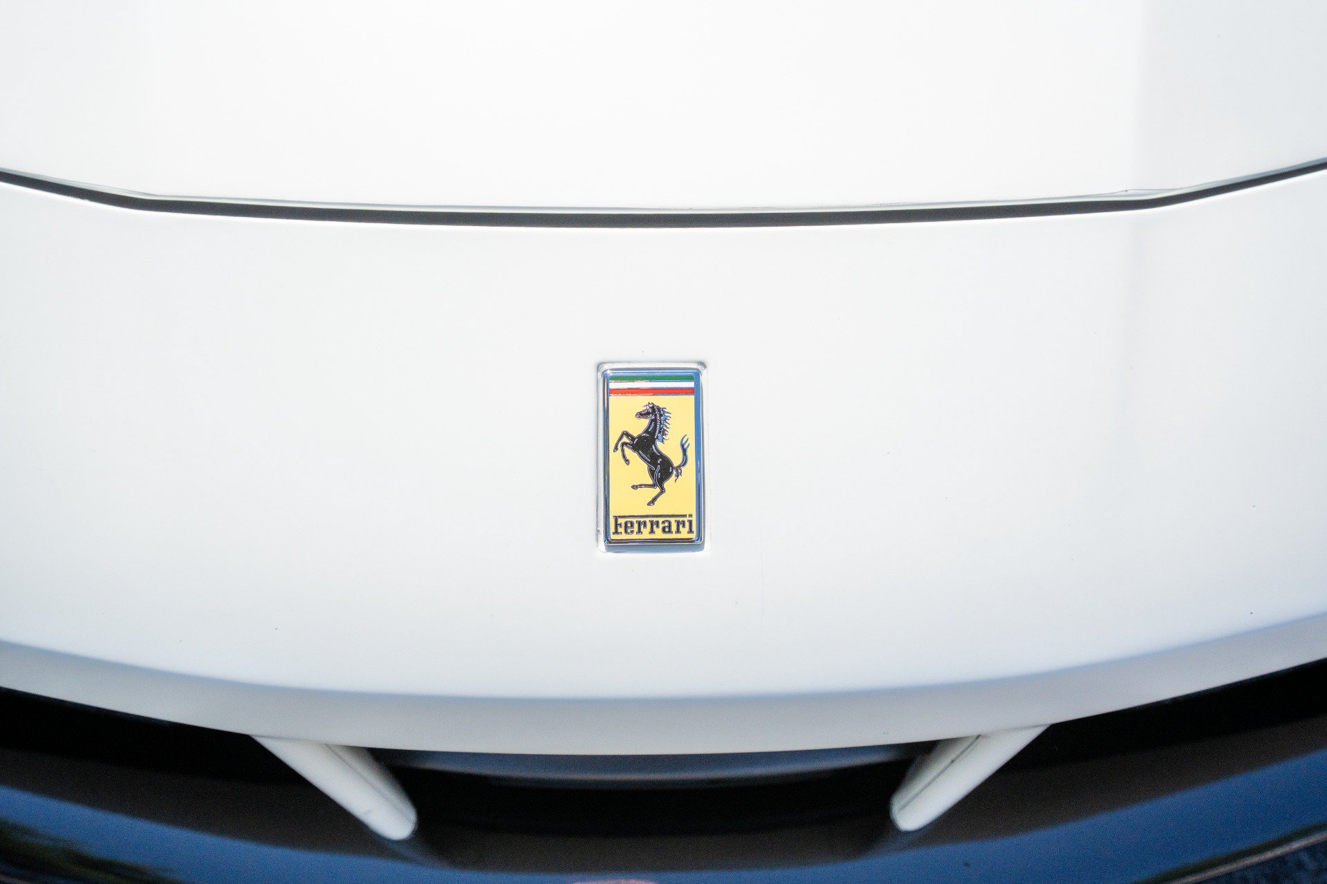 Used 2018 Ferrari 488 GTB RWD image 11