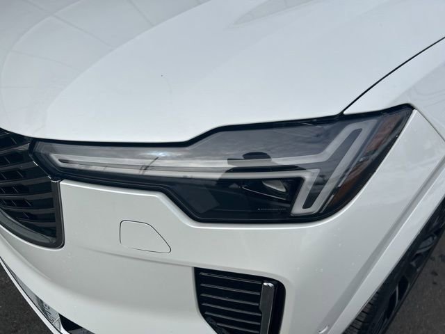 Certified 2025 Volvo XC90 B6 Plus image 8