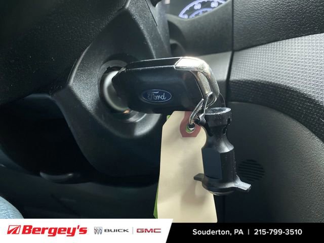 Used 2019 Ford Transit Connect XLT image 18