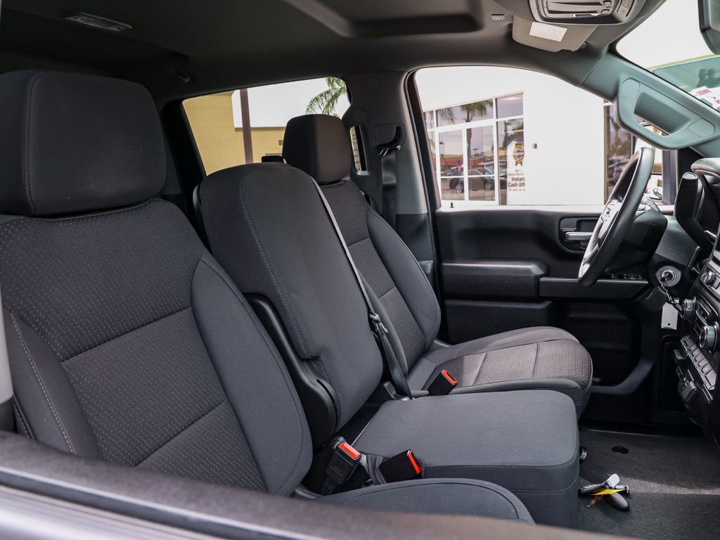 Used 2022 Chevrolet Silverado 2500 Custom w/ Custom Value Package image 20