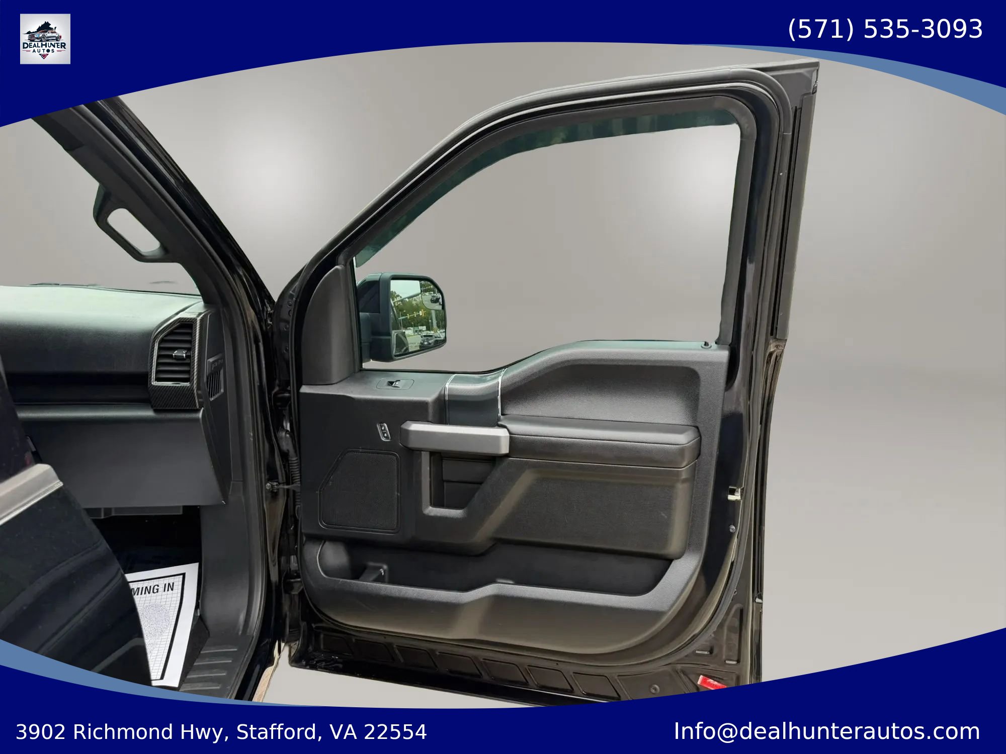 Used 2018 Ford F150 XLT w/ Equipment Group 302A Luxury AWD/4WD image 18