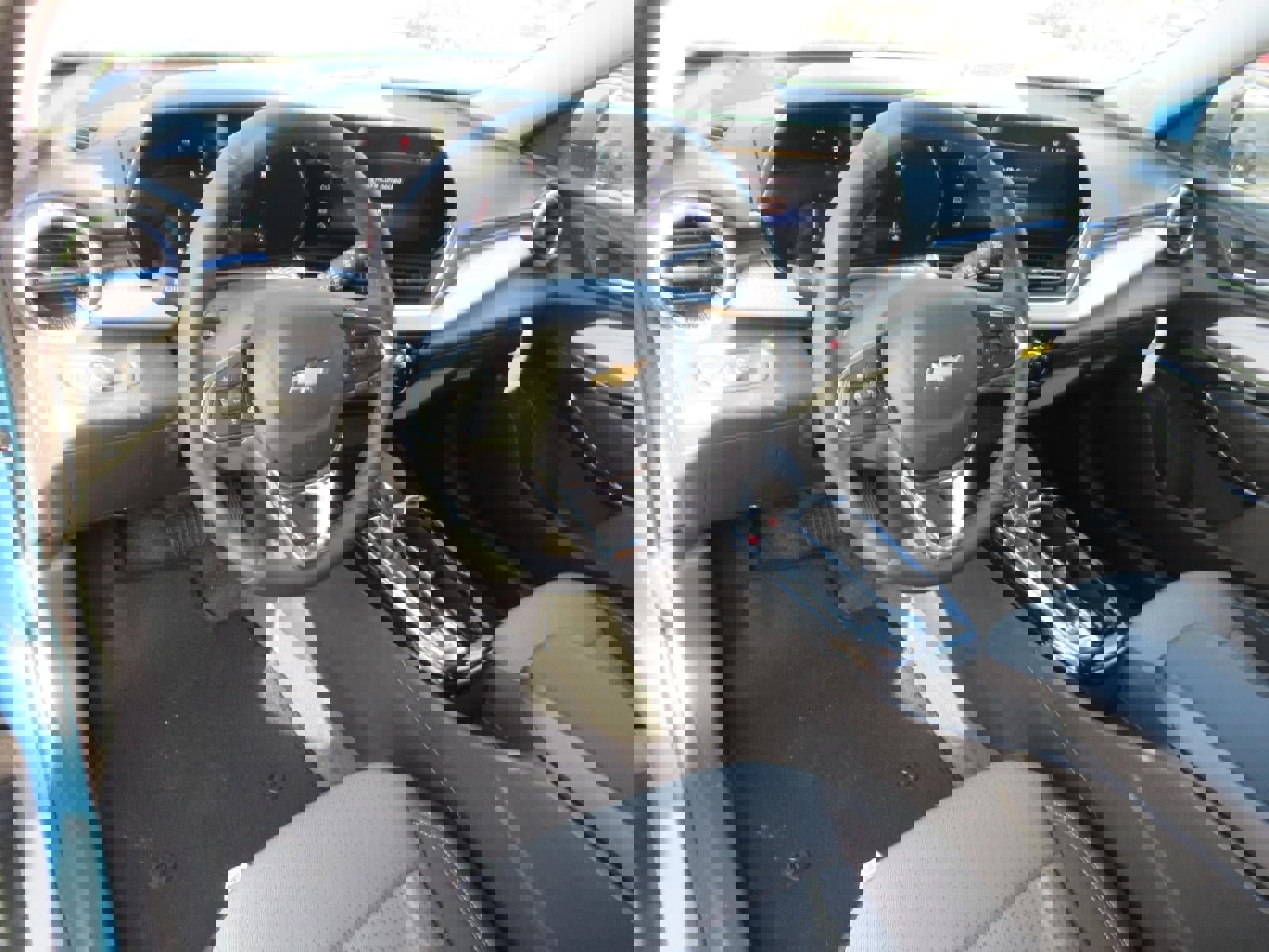 New 2026 Chevrolet Trax LT w/ Driver Confidence Package image 15