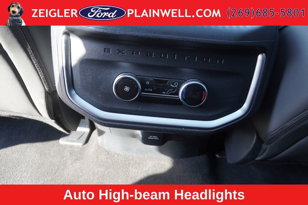 Used 2025 Ford Expedition Active AWD/4WD image 17