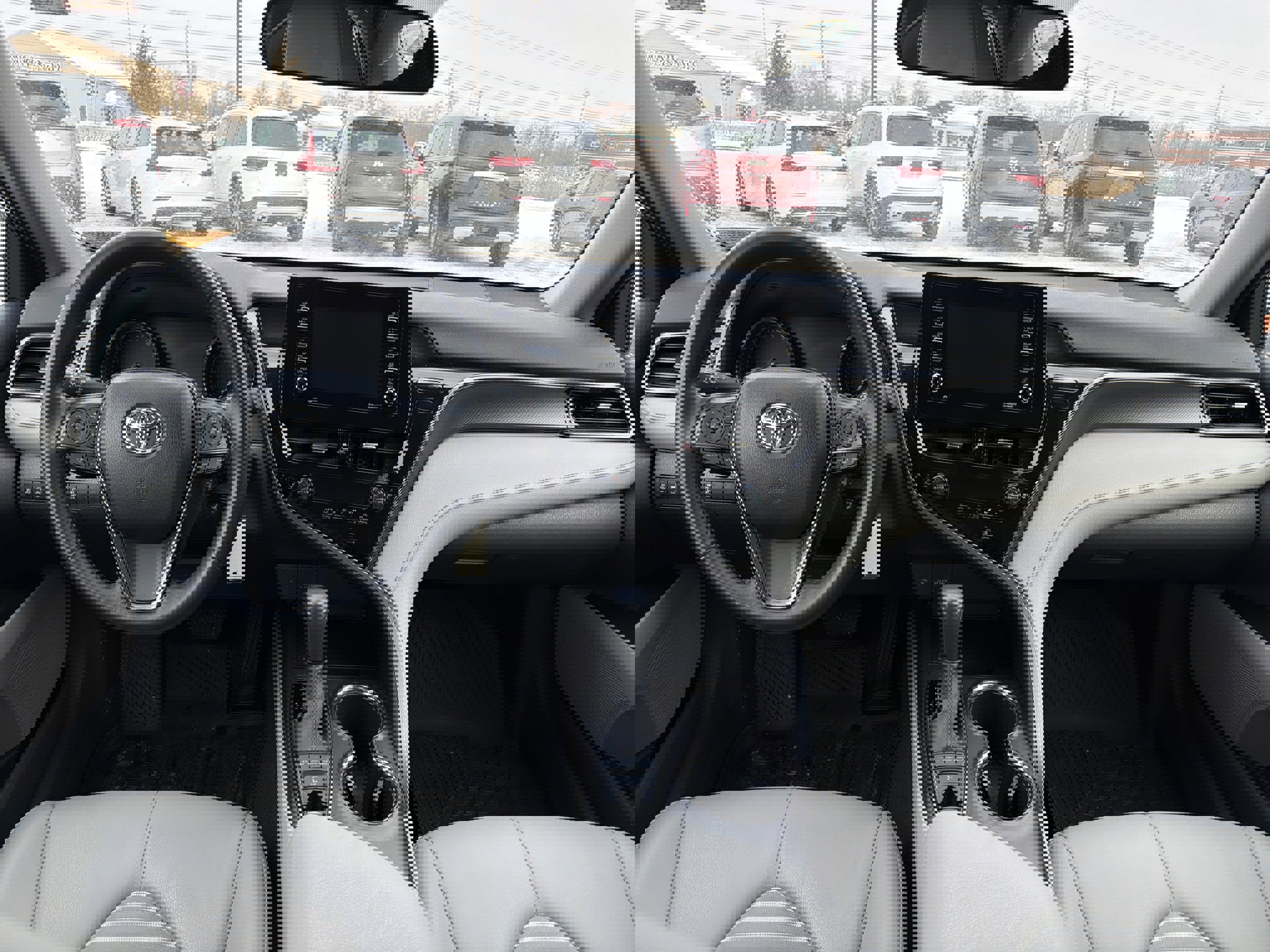 Used 2023 Toyota Camry SE image 10