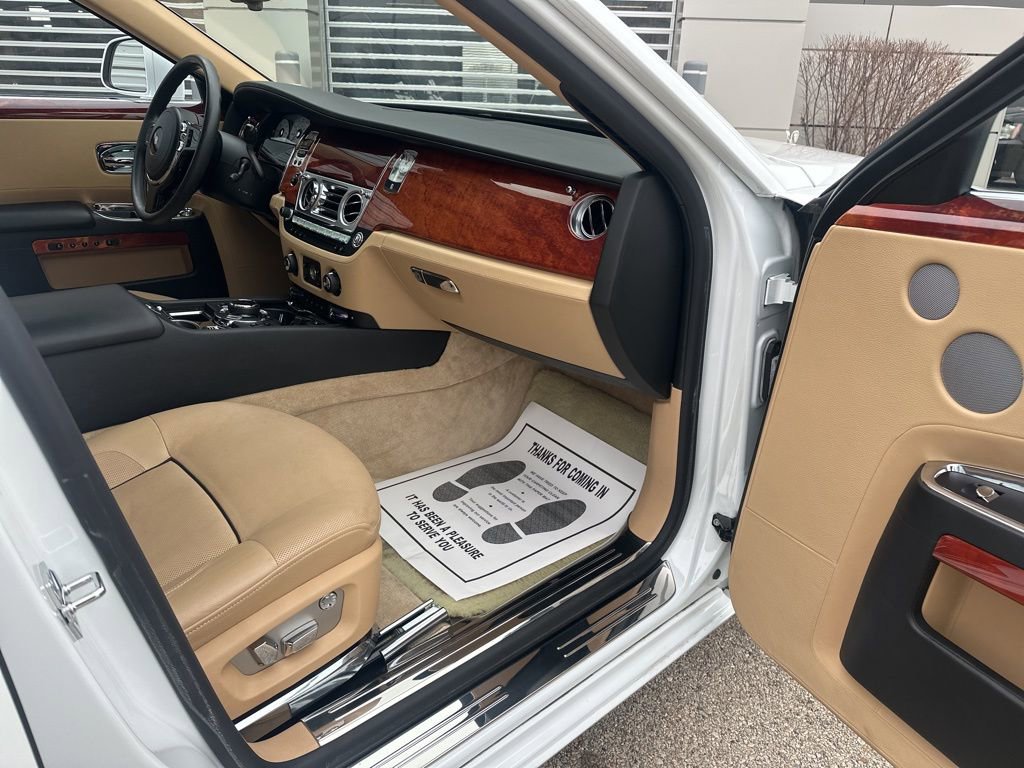 Used 2014 Rolls-Royce Ghost image 20