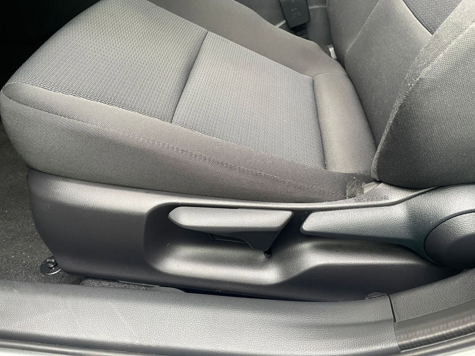 Used 2025 Toyota Prius LE image 23