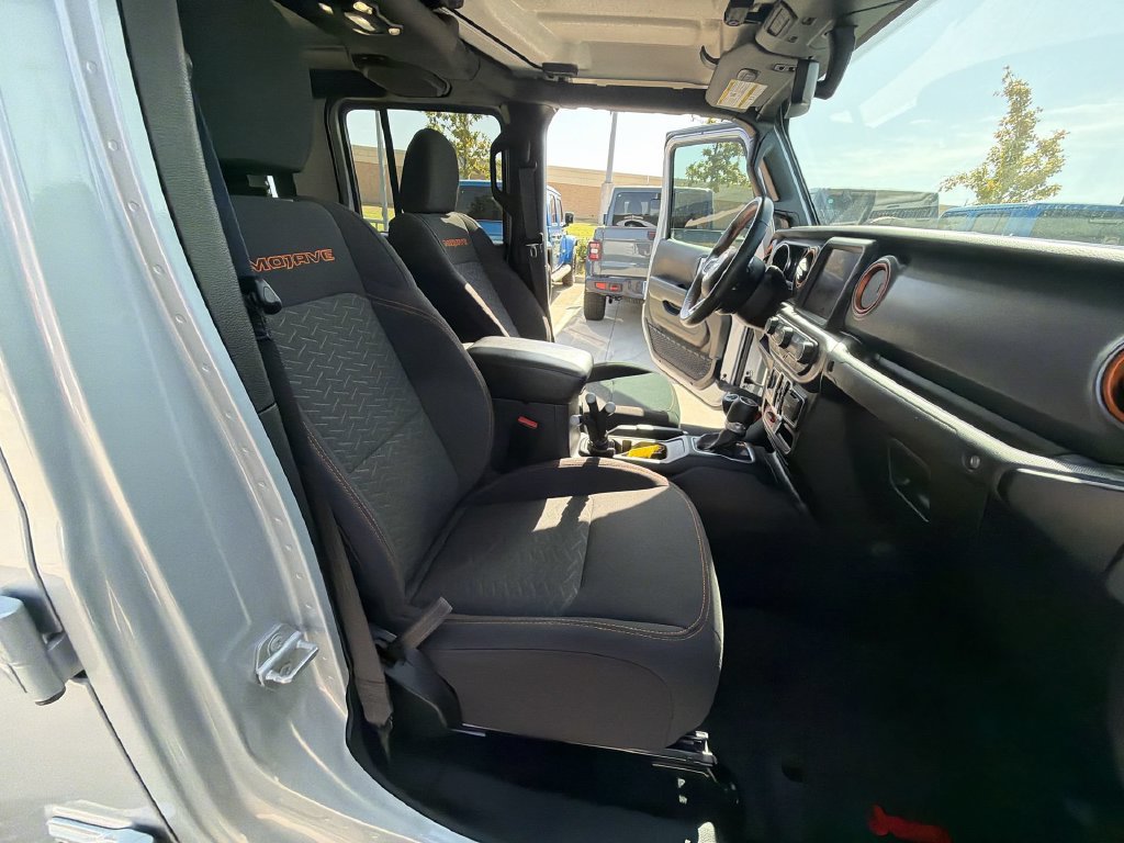 Certified 2023 Jeep Gladiator Mojave AWD/4WD image 22