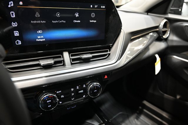 New 2026 Chevrolet Trax ACTIV w/ Sunroof Package image 14