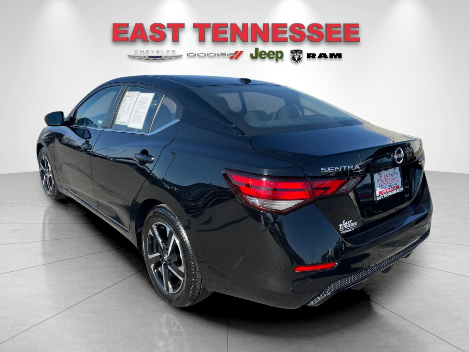 Used 2025 Nissan Sentra SV image 5