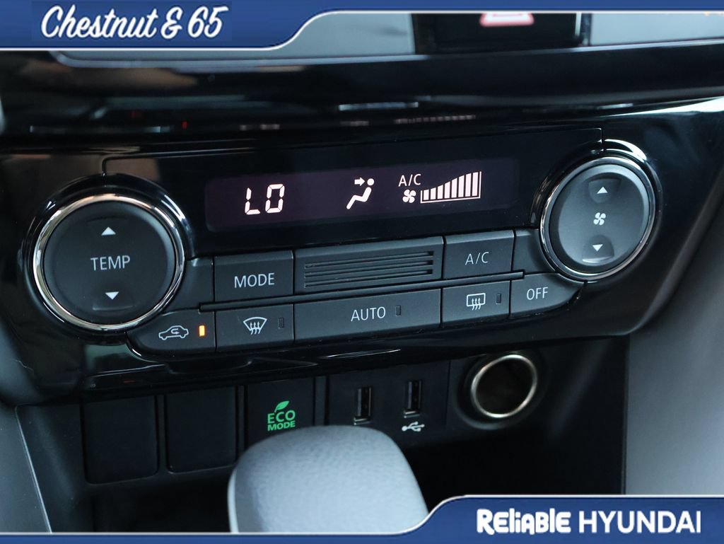 Used 2019 Mitsubishi Eclipse Cross AWD image 34