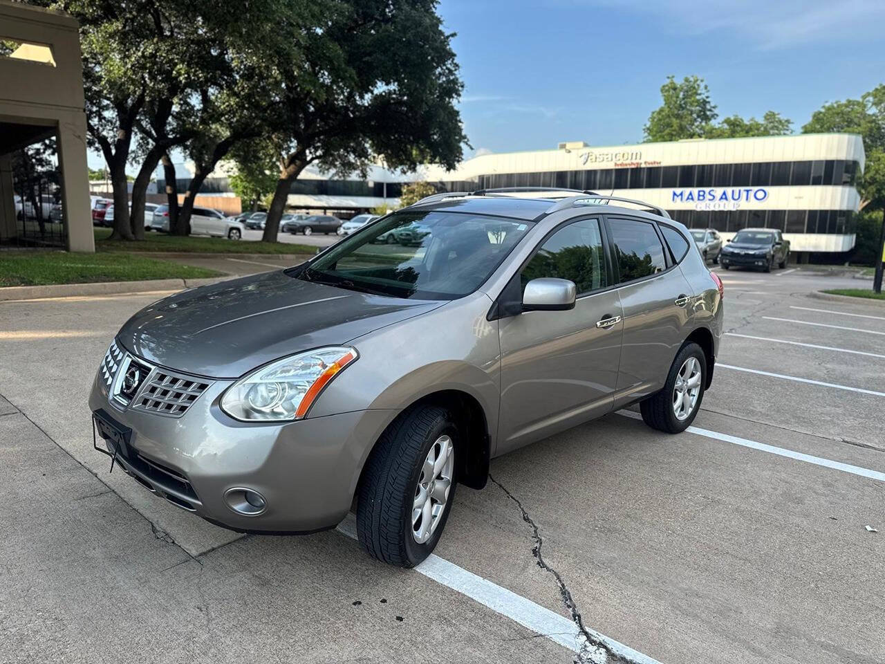 Used 2010 Nissan Rogue SL w/ Premium Pkg