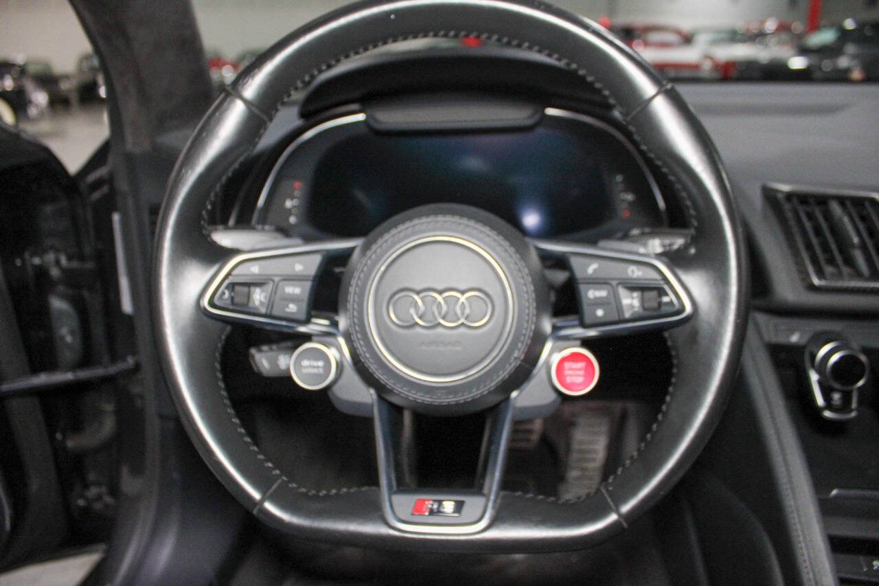 Used 2017 Audi R8 V10 w/ Carbon Exterior Package image 10