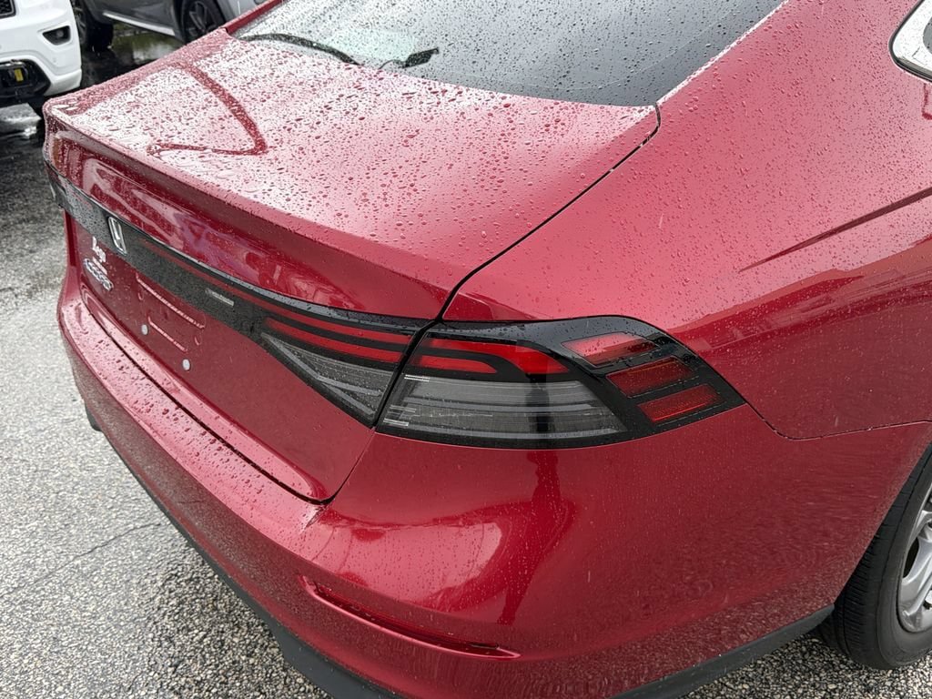 Used 2024 Honda Accord EX image 10