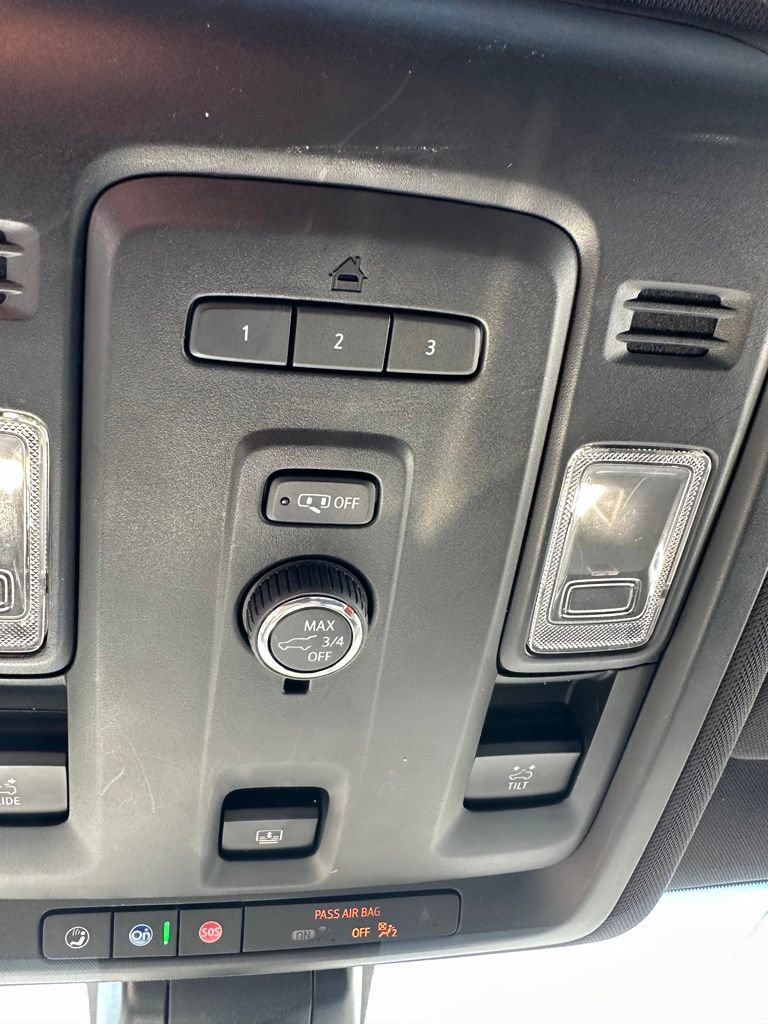 Used 2021 Chevrolet Tahoe Z71 AWD/4WD image 23