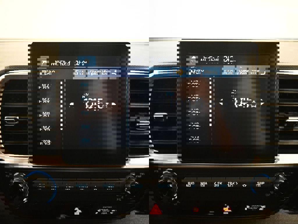 New 2025 Hyundai Venue SE image 15