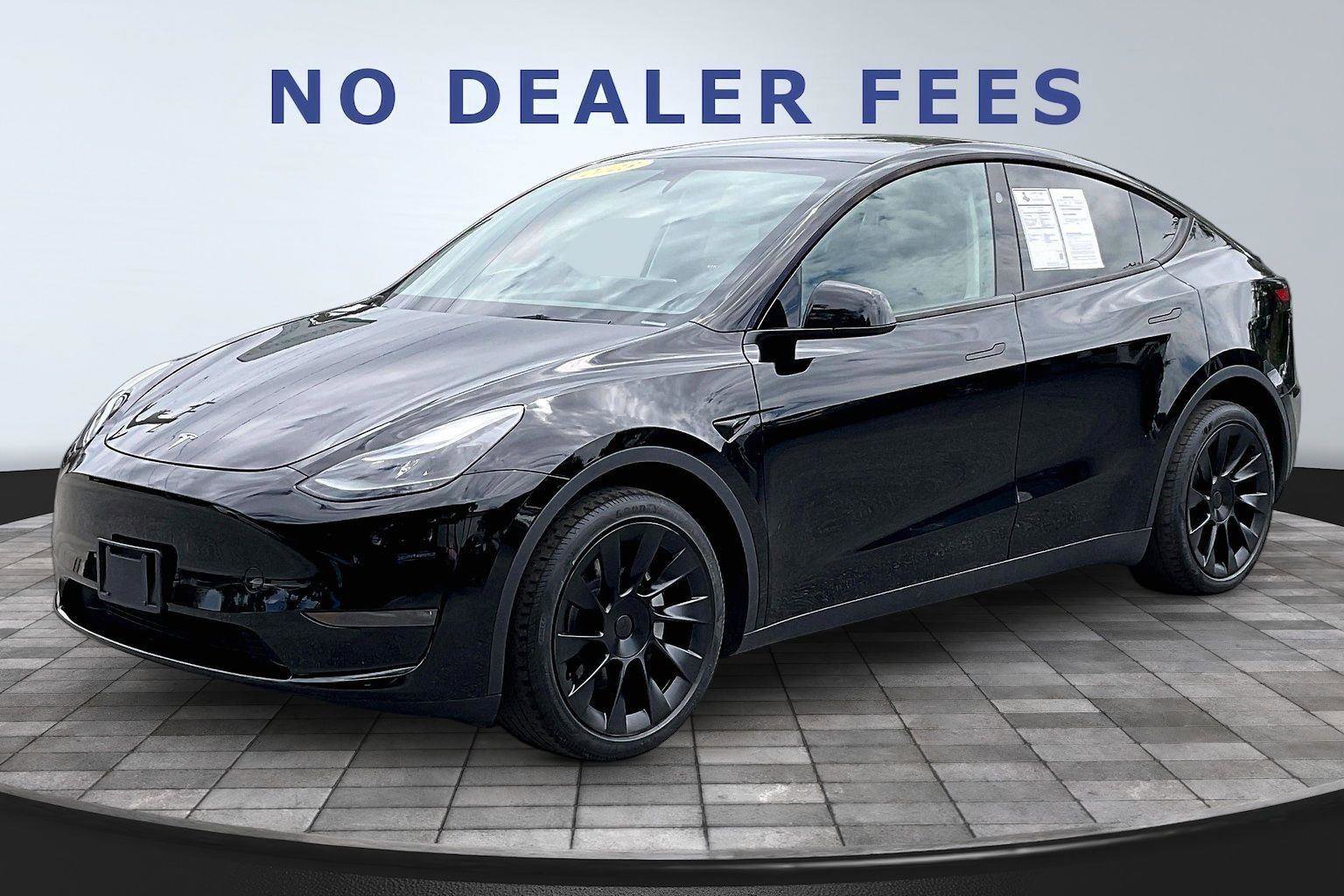 Used 2023 Tesla Model Y Long Range AWD/4WD image 1