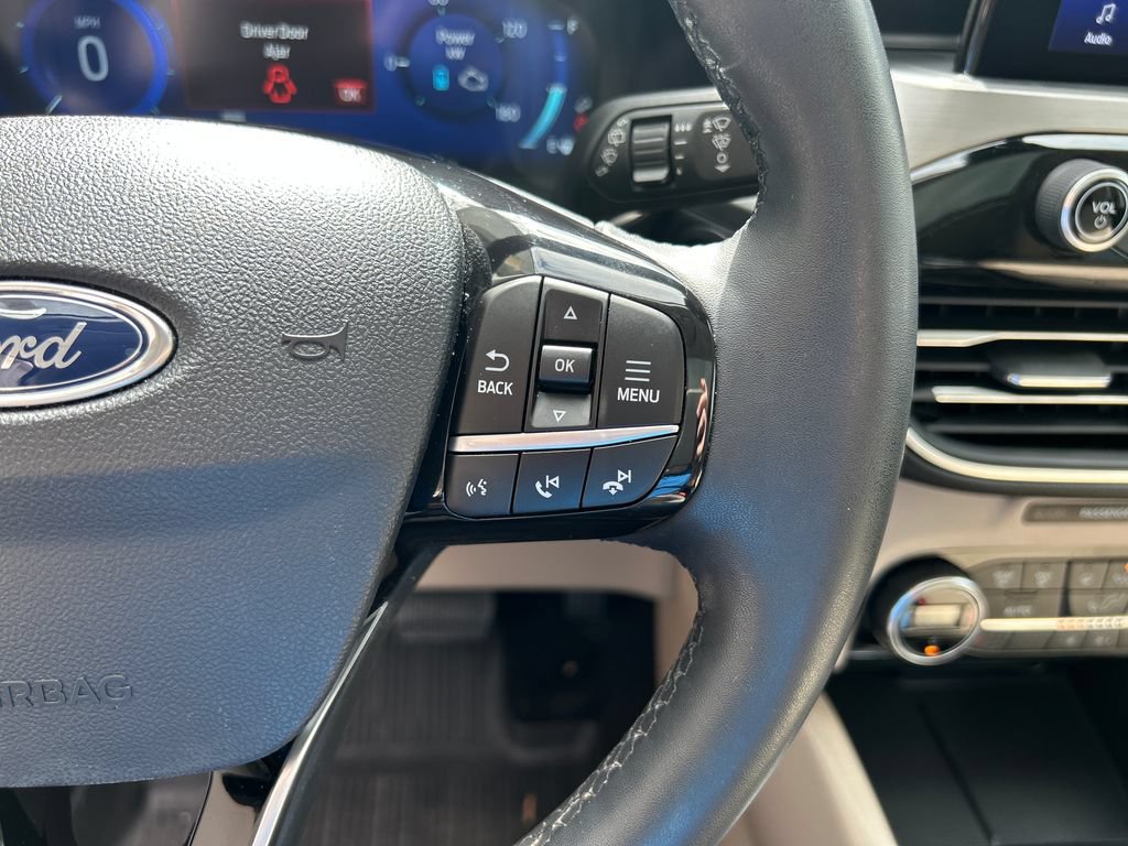 Certified 2021 Ford Escape Titanium FWD image 23