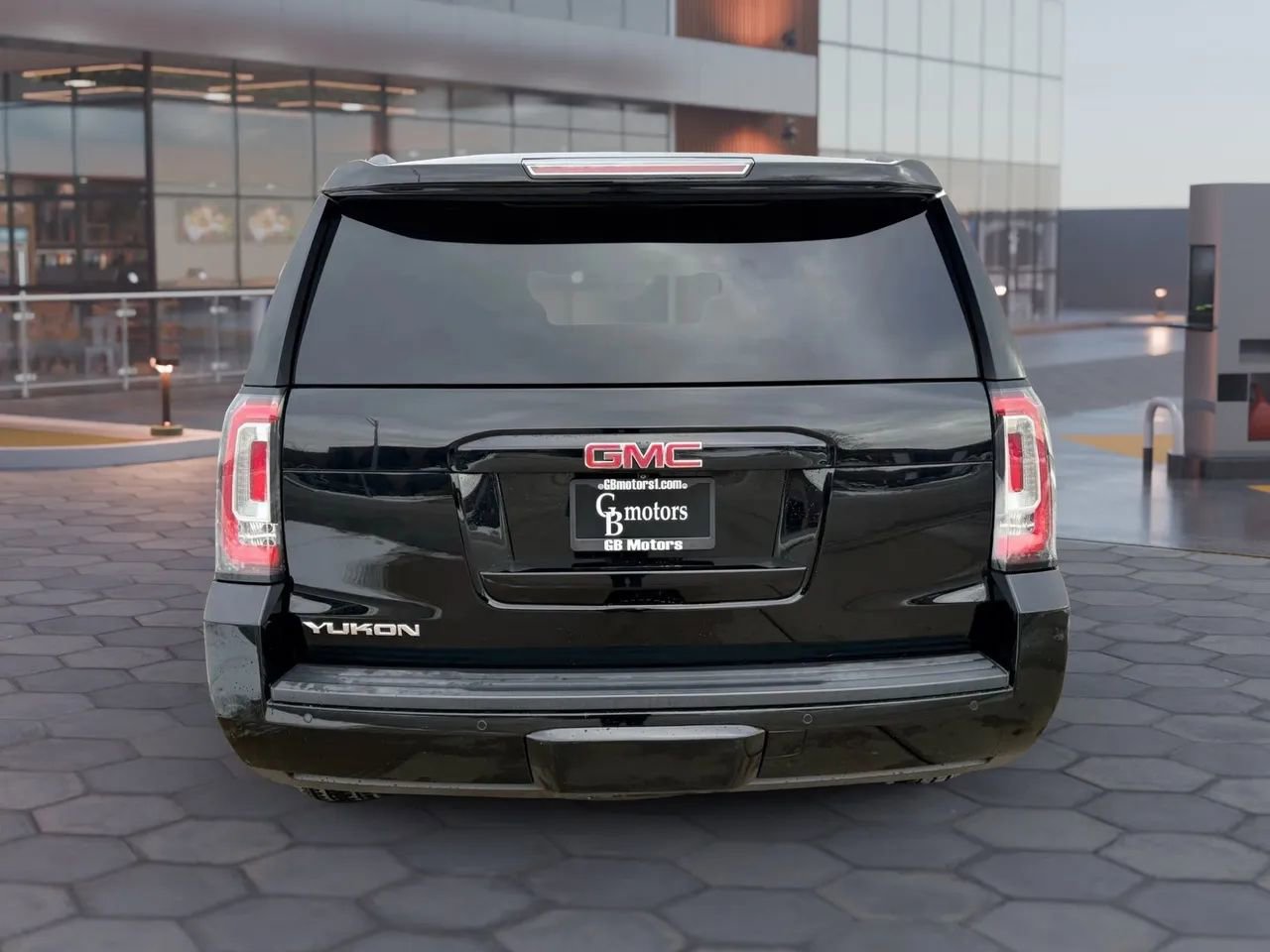 Used 2015 GMC Yukon SLT w/ Open Road Package image 5